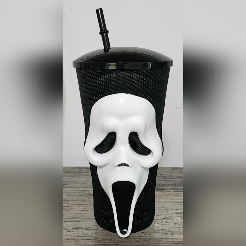 Scream 7 Ghost Face Tumbler With Straw *NEW*